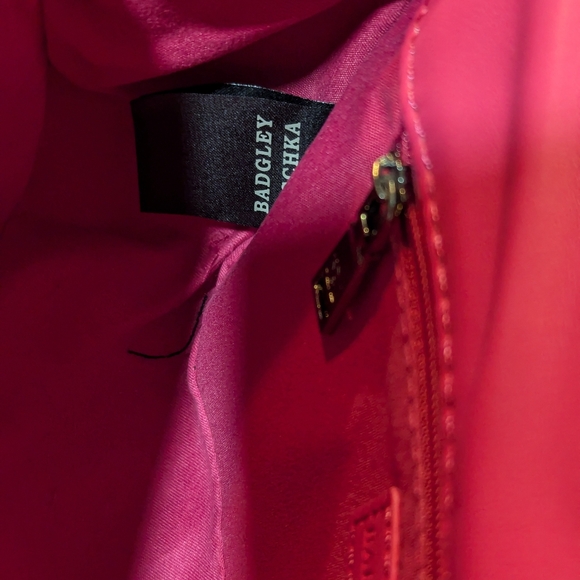 NWOT Badgley Mischka Chain Cover Crossbody Bag Hot Pink - Picture 7 of 11